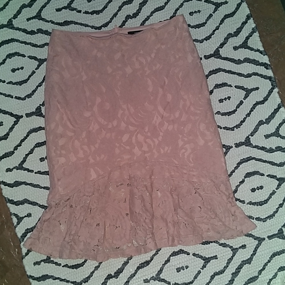 Lace Ruffled Skirt
